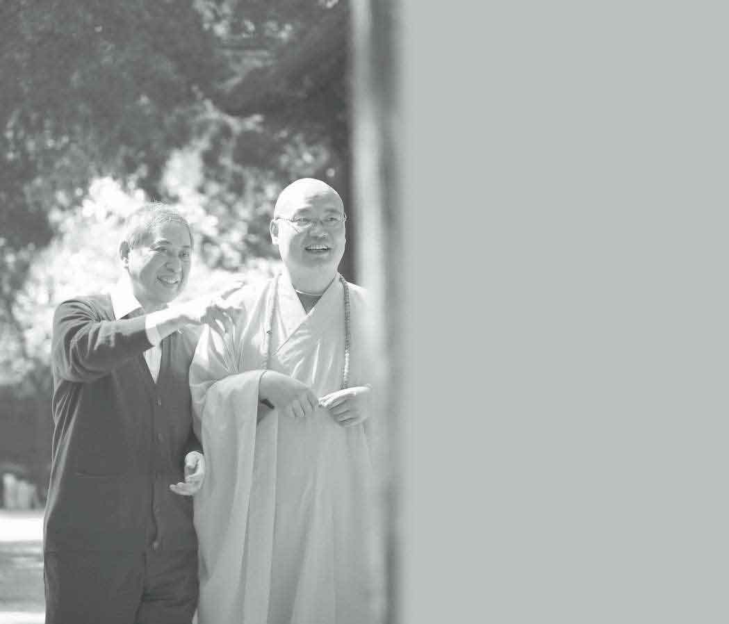 八千里路云和月